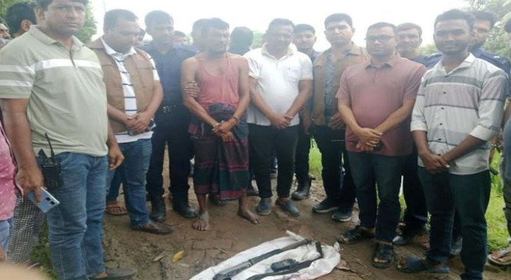 পুলিশকে পিটিয়ে শটগান-ওয়াকিটকি ছিনতাই, আটক ১